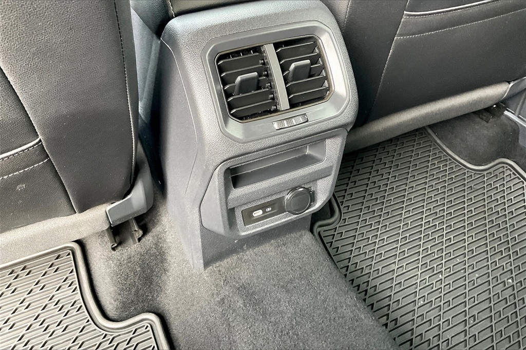 2022 Volkswagen Tiguan 2.0T SE - Photo 25
