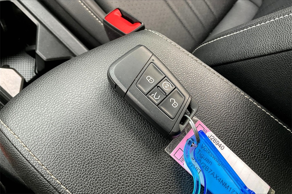 2022 Volkswagen Tiguan 2.0T SE - Photo 27