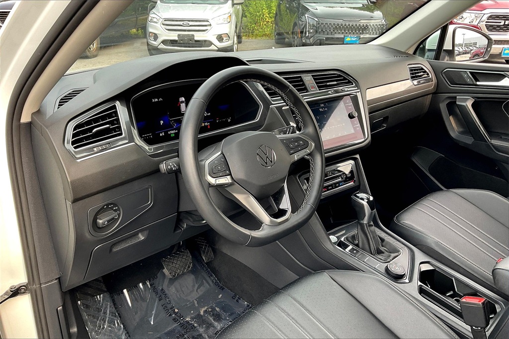 2022 Volkswagen Tiguan 2.0T SE - Photo 8