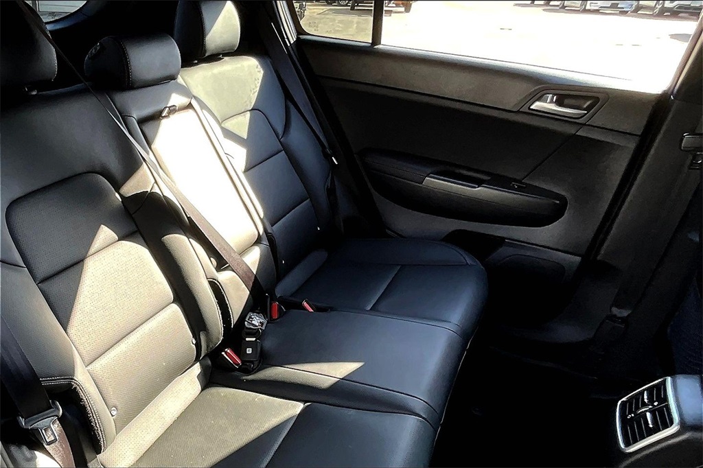 2022 Kia Sportage Nightfall - Photo 16