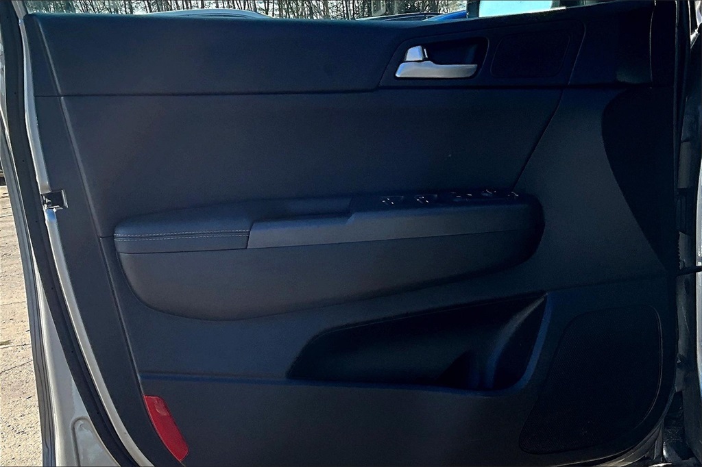 2022 Kia Sportage Nightfall - Photo 9