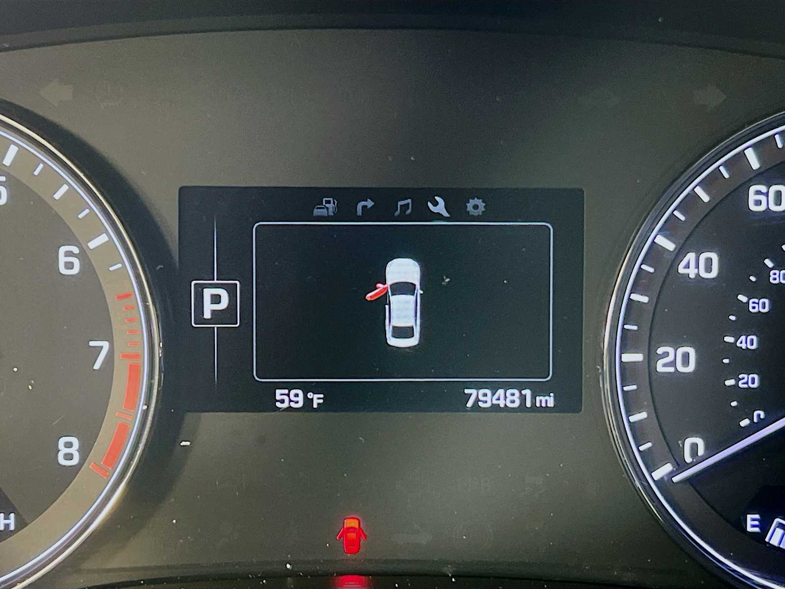 2015 Hyundai Genesis 3.8L - Photo 12