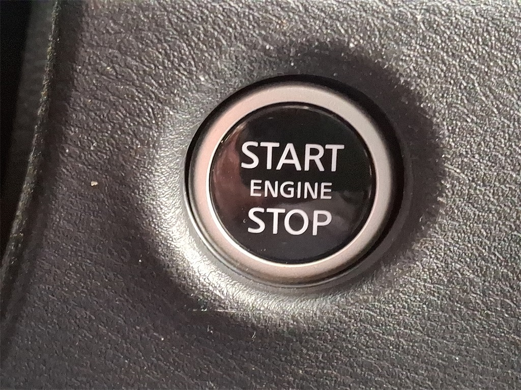 2024 Nissan Frontier SV - Photo 21