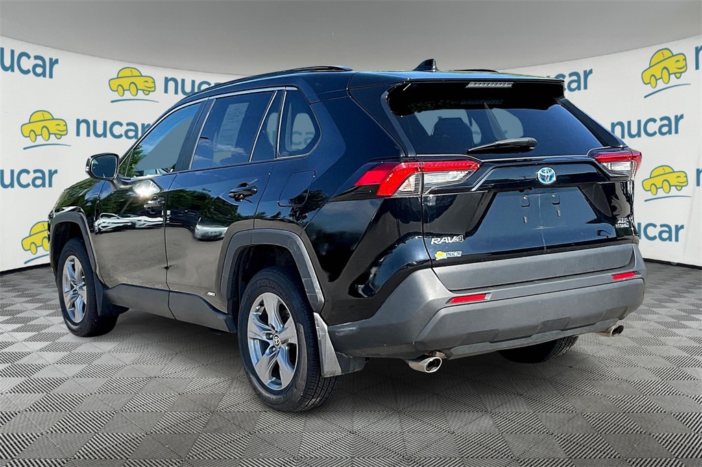 2023 Toyota RAV4 Hybrid XLE - Photo 4