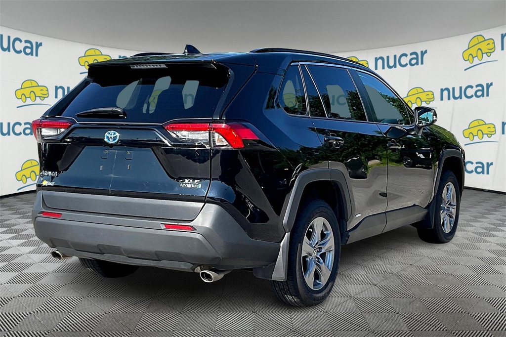 2023 Toyota RAV4 Hybrid XLE - Photo 6