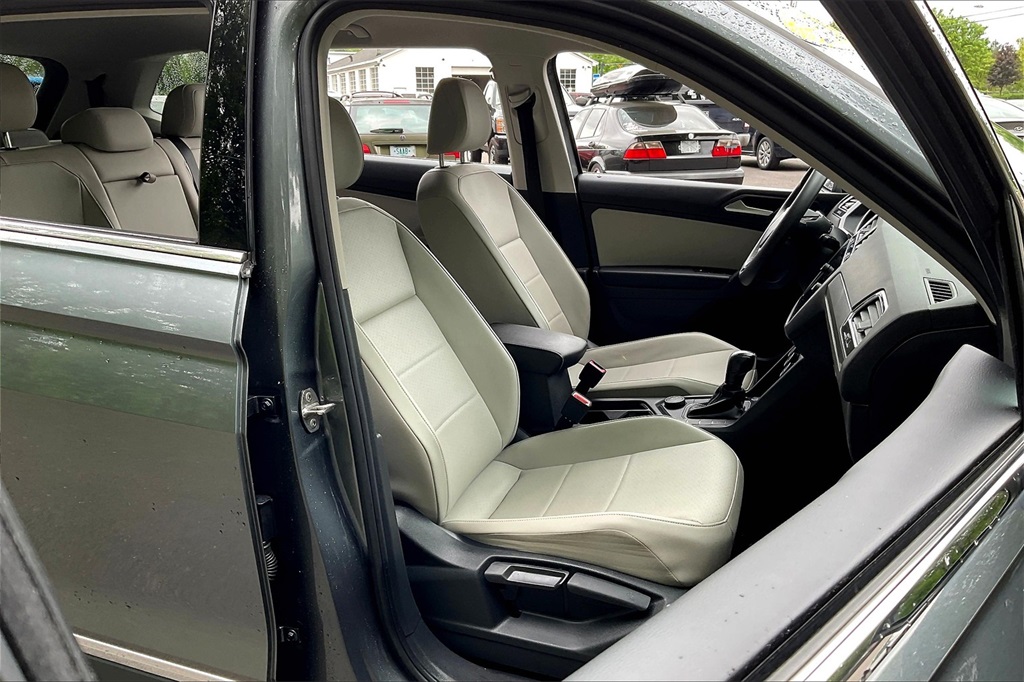 2021 Volkswagen Tiguan 2.0T SE - Photo 11