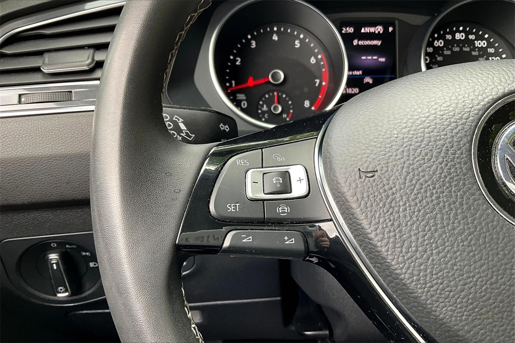 2021 Volkswagen Tiguan 2.0T SE - Photo 23