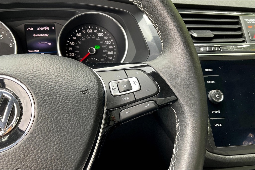 2021 Volkswagen Tiguan 2.0T SE - Photo 24