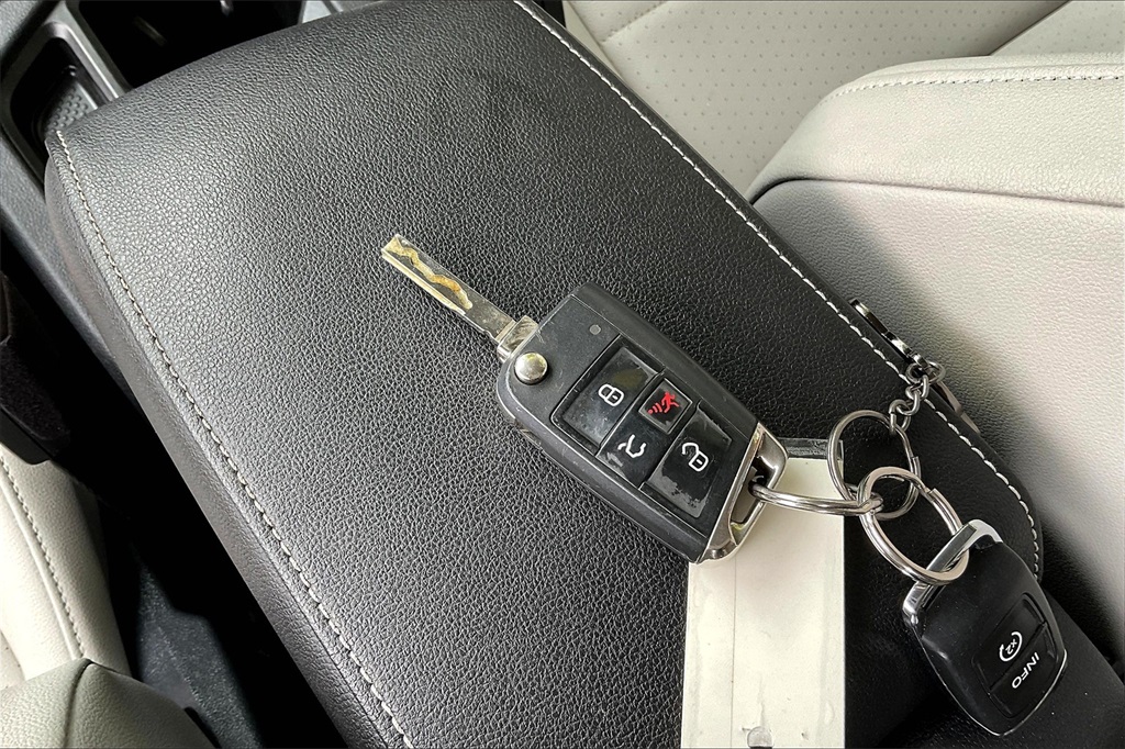 2021 Volkswagen Tiguan 2.0T SE - Photo 29