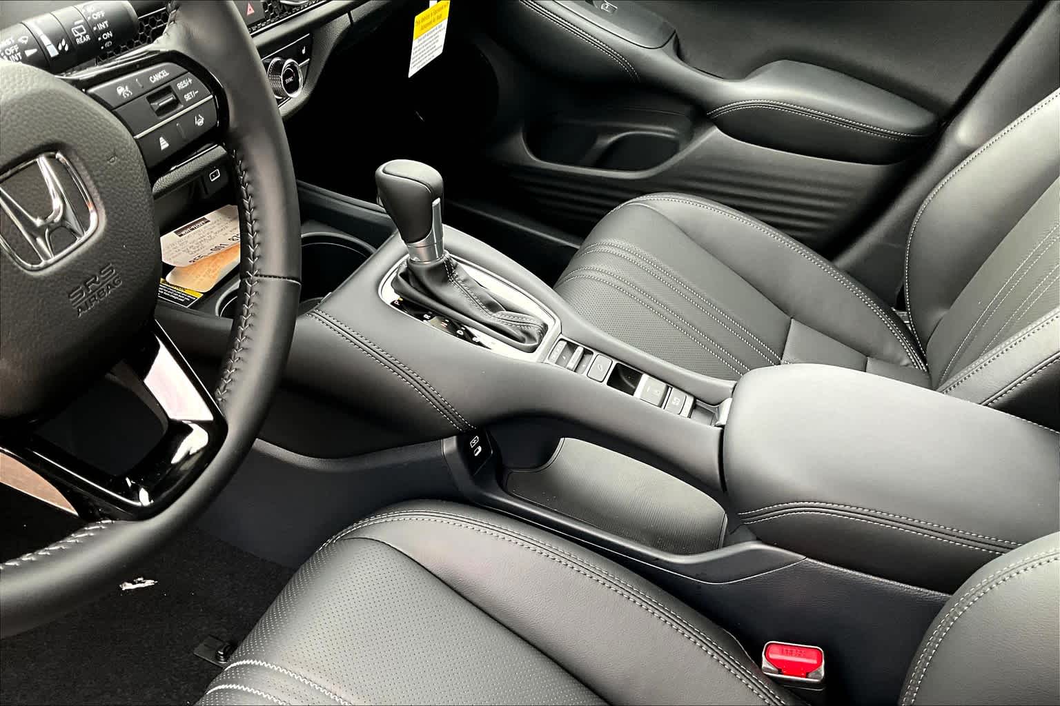 2025 Honda HR-V EX-L - Photo 14