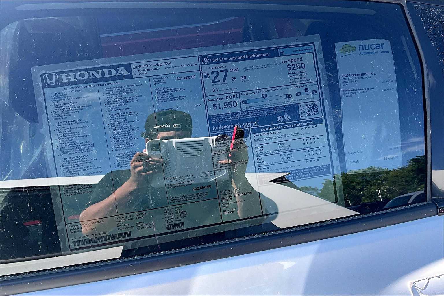 2025 Honda HR-V EX-L - Photo 17