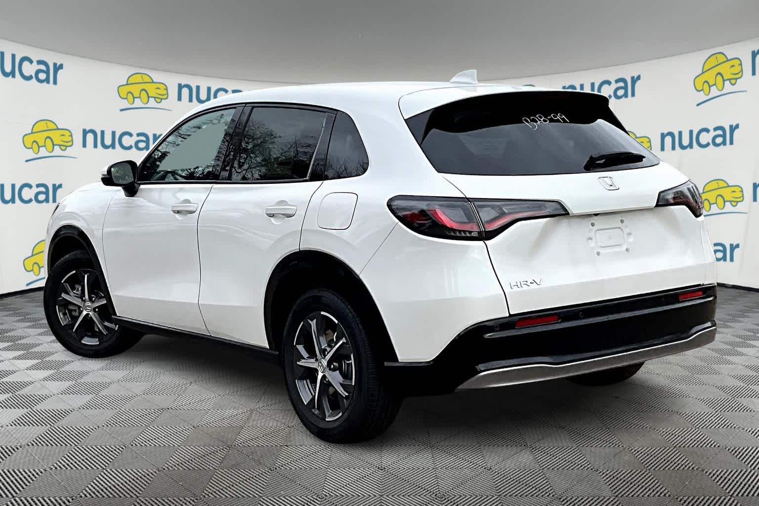 2025 Honda HR-V EX-L - Photo 5