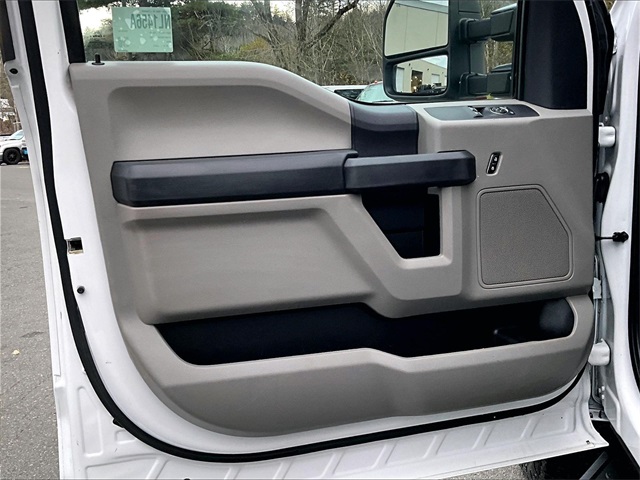 2022 Ford F-350SD XL - Photo 18
