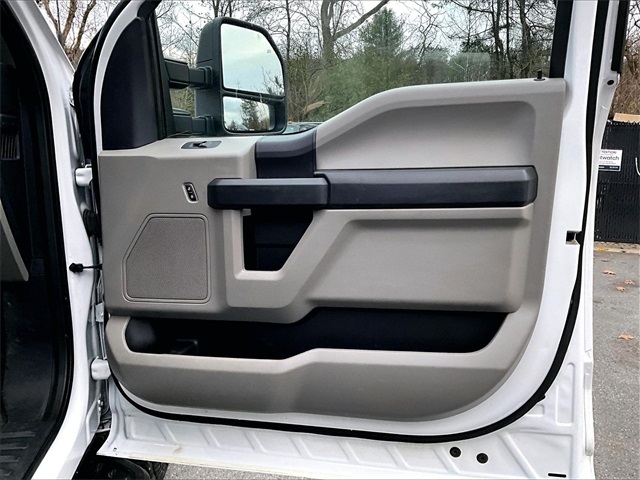 2022 Ford F-350SD XL - Photo 19