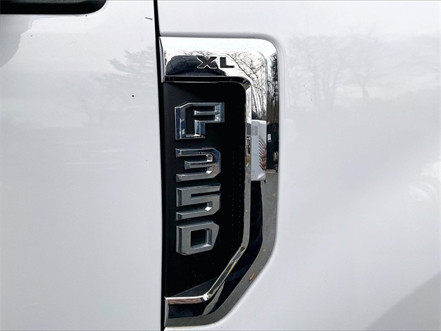 2022 Ford F-350SD XL - Photo 8