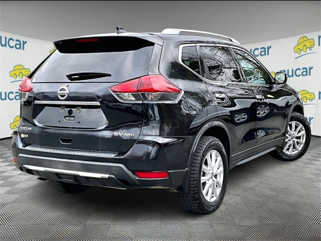 2018 Nissan Rogue SV - Photo 13