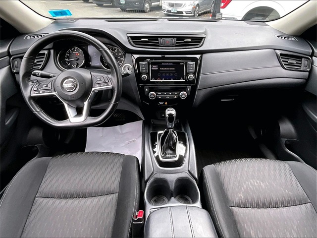 2018 Nissan Rogue SV - Photo 16