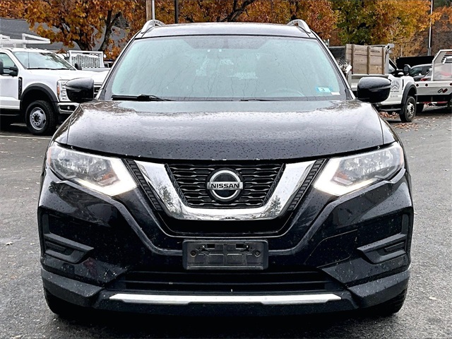 2018 Nissan Rogue SV - Photo 2