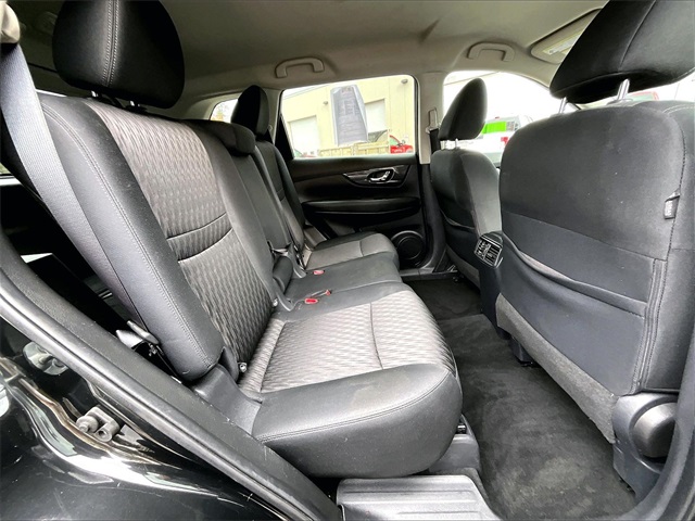 2018 Nissan Rogue SV - Photo 22