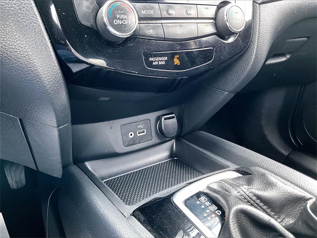 2018 Nissan Rogue SV - Photo 27