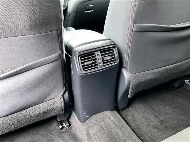 2018 Nissan Rogue SV - Photo 28