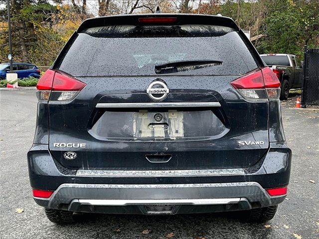 2018 Nissan Rogue SV - Photo 5