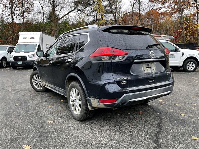 2018 Nissan Rogue SV - Photo 6