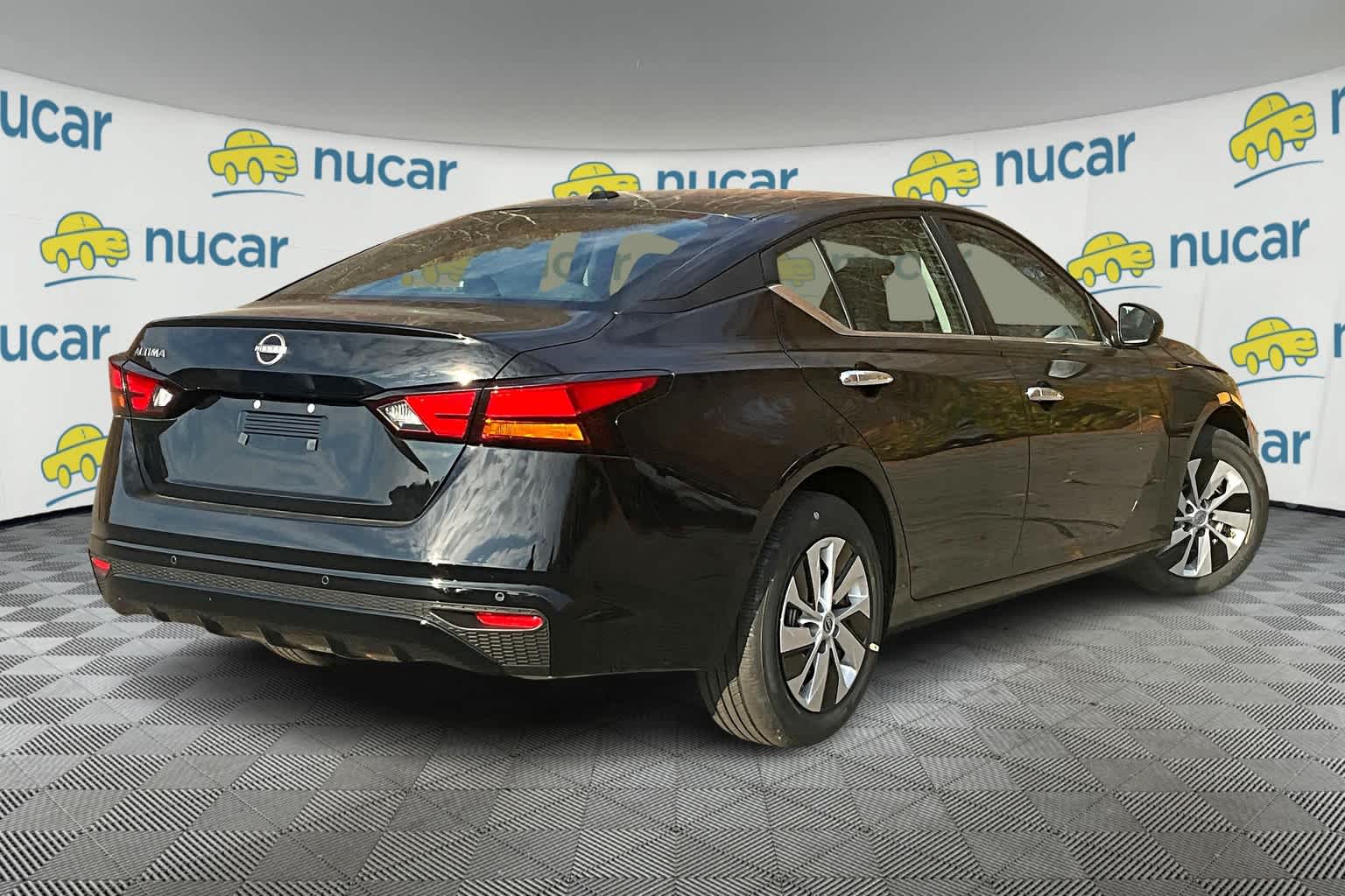 2025 Nissan Altima S - Photo 6