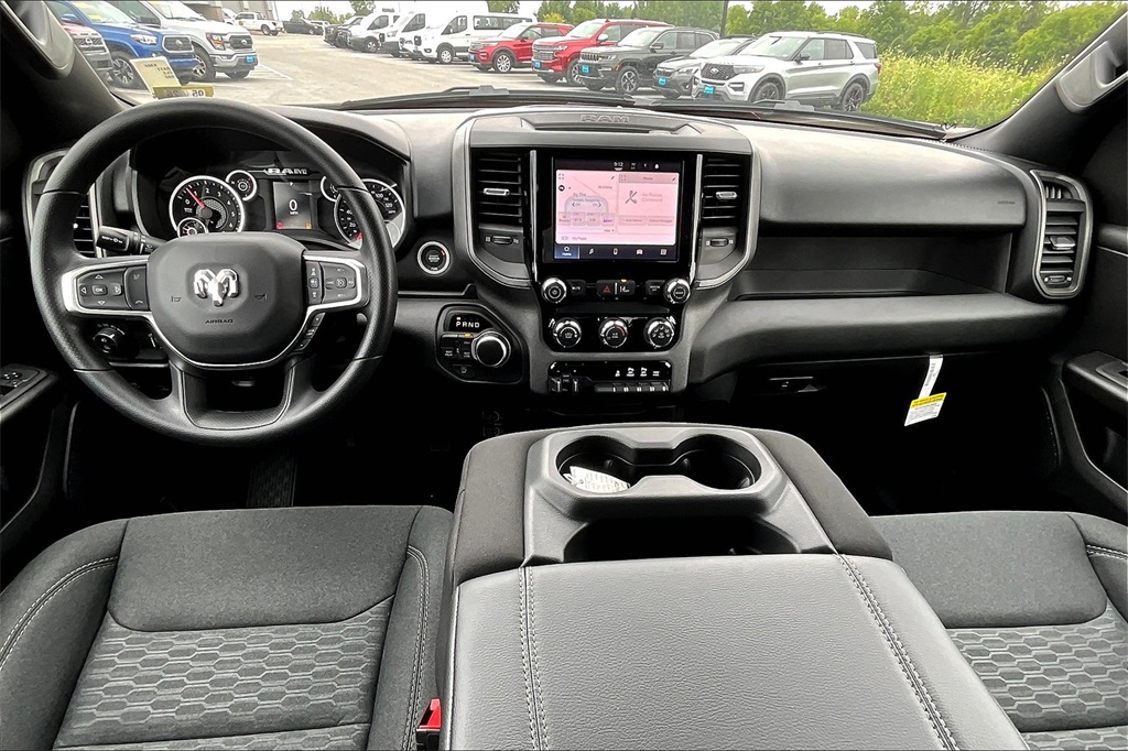 2025 Ram 1500 Tradesman - Photo 12