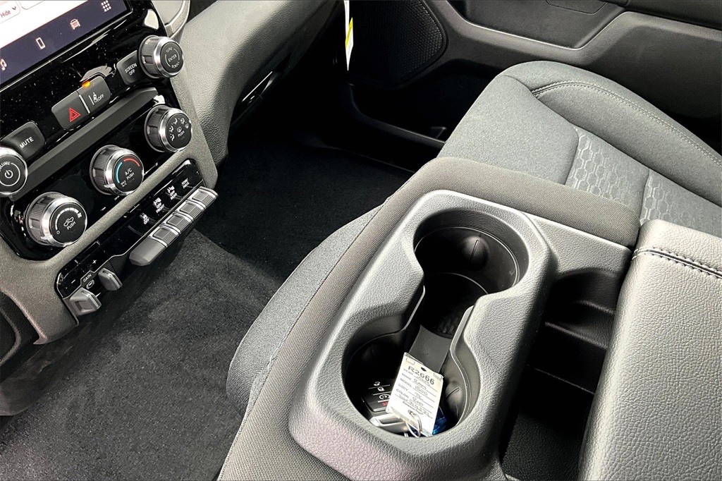 2025 Ram 1500 Tradesman - Photo 14