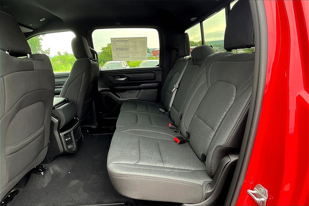 2025 Ram 1500 Tradesman - Photo 15