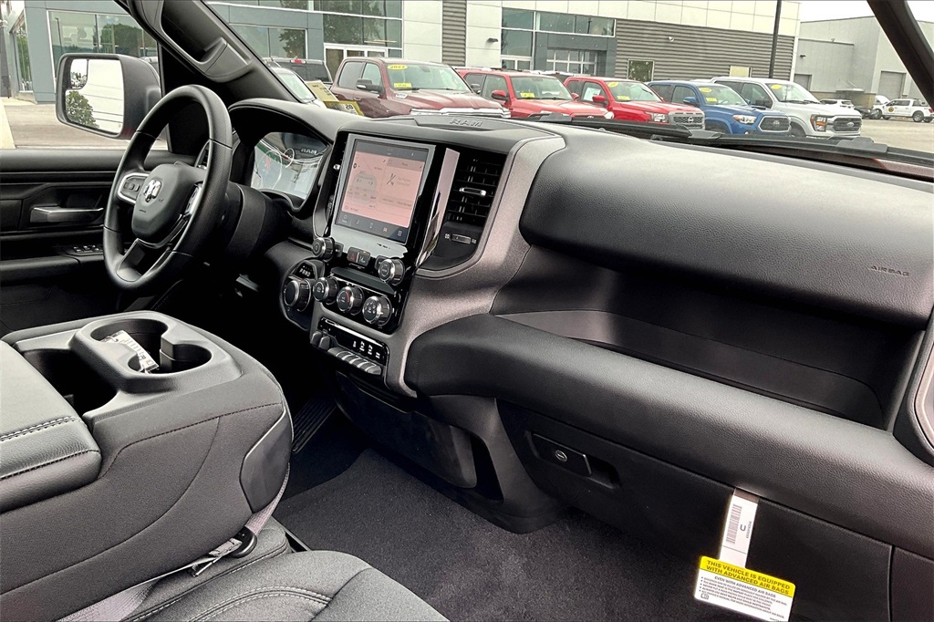 2025 Ram 1500 Tradesman - Photo 10