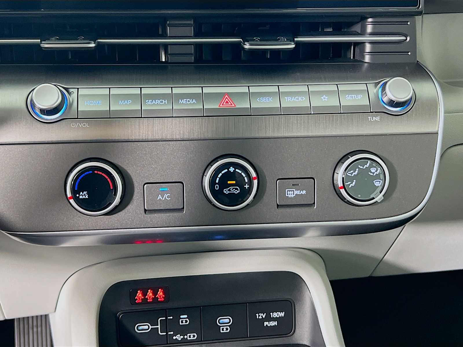 2026 Hyundai Kona SE - Photo 10