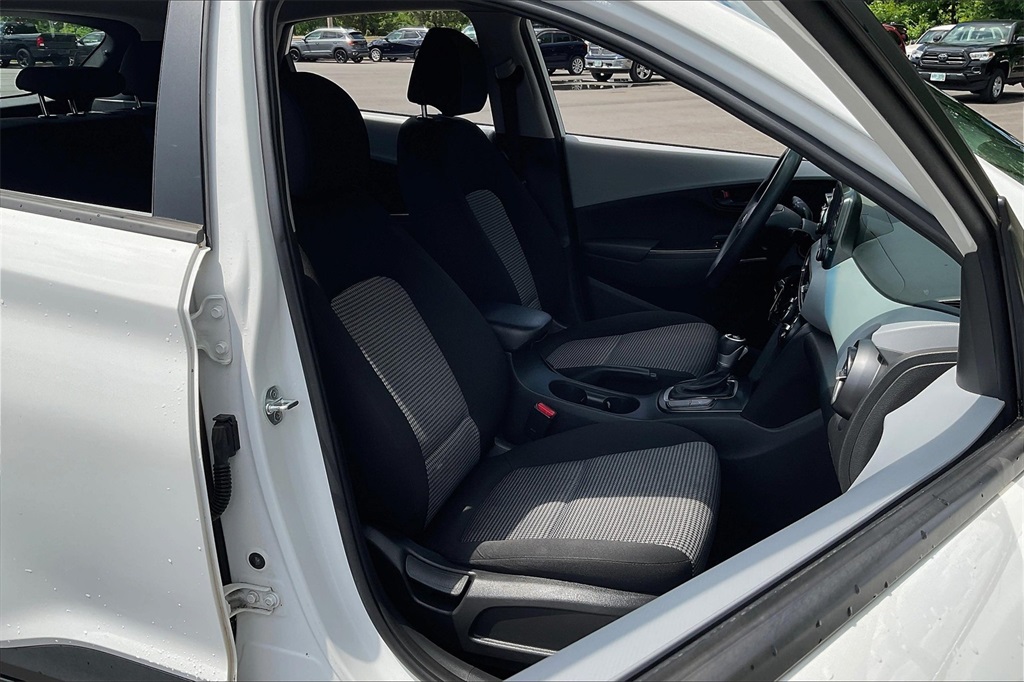 2021 Hyundai Kona SE - Photo 11