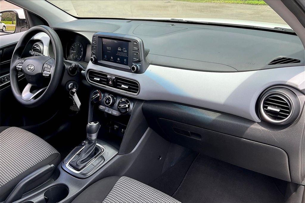 2021 Hyundai Kona SE - Photo 13