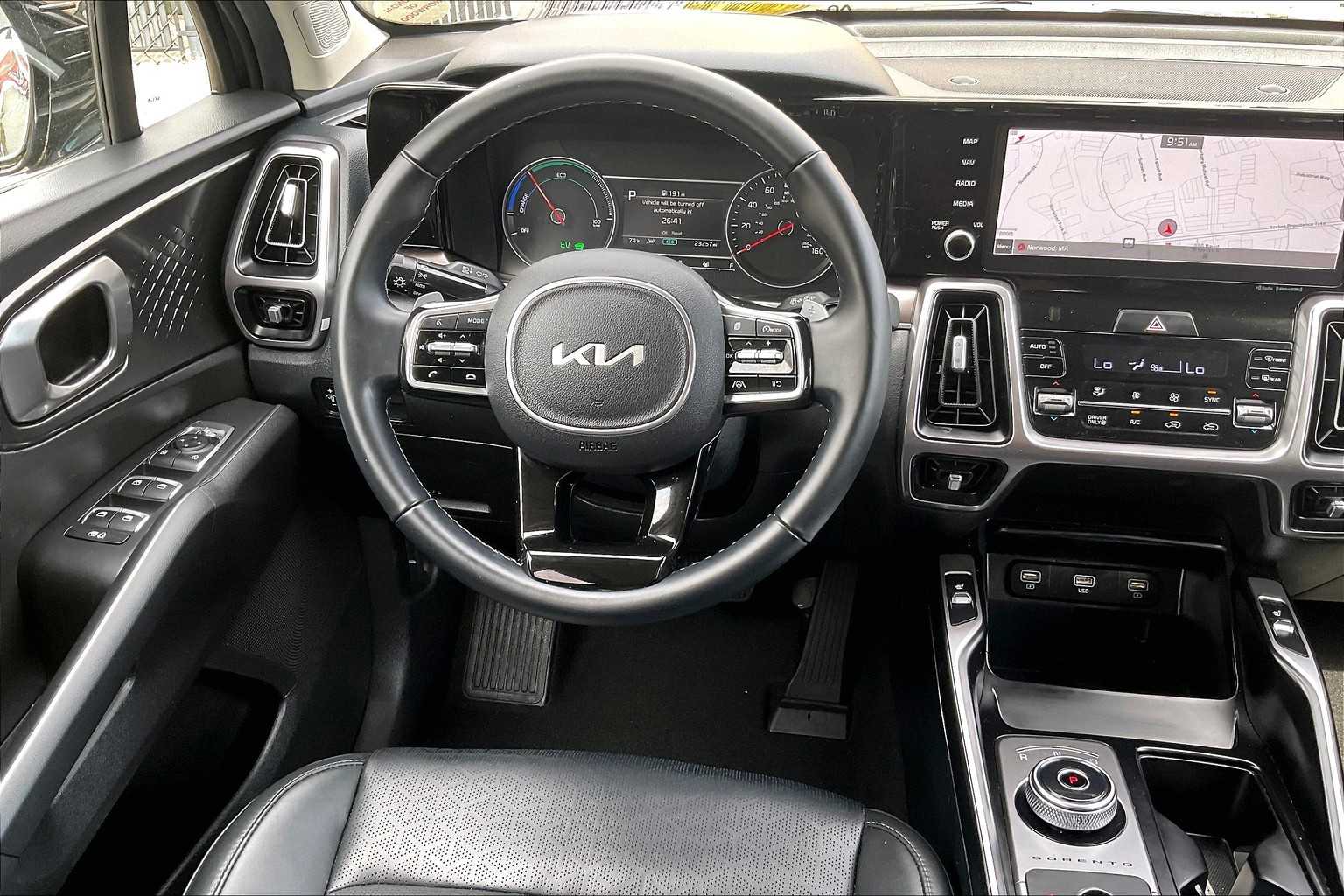 2022 Kia Sorento Hybrid S - Photo 16