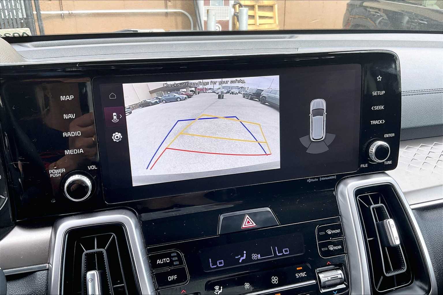 2022 Kia Sorento Hybrid S - Photo 18