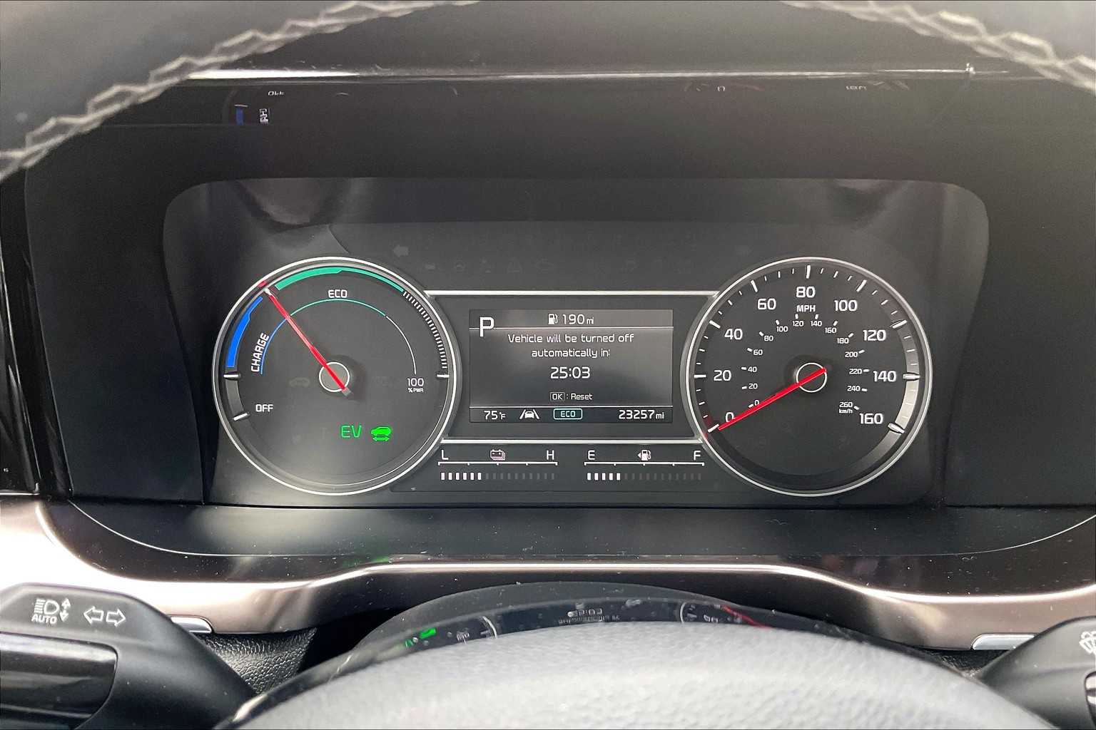 2022 Kia Sorento Hybrid S - Photo 23