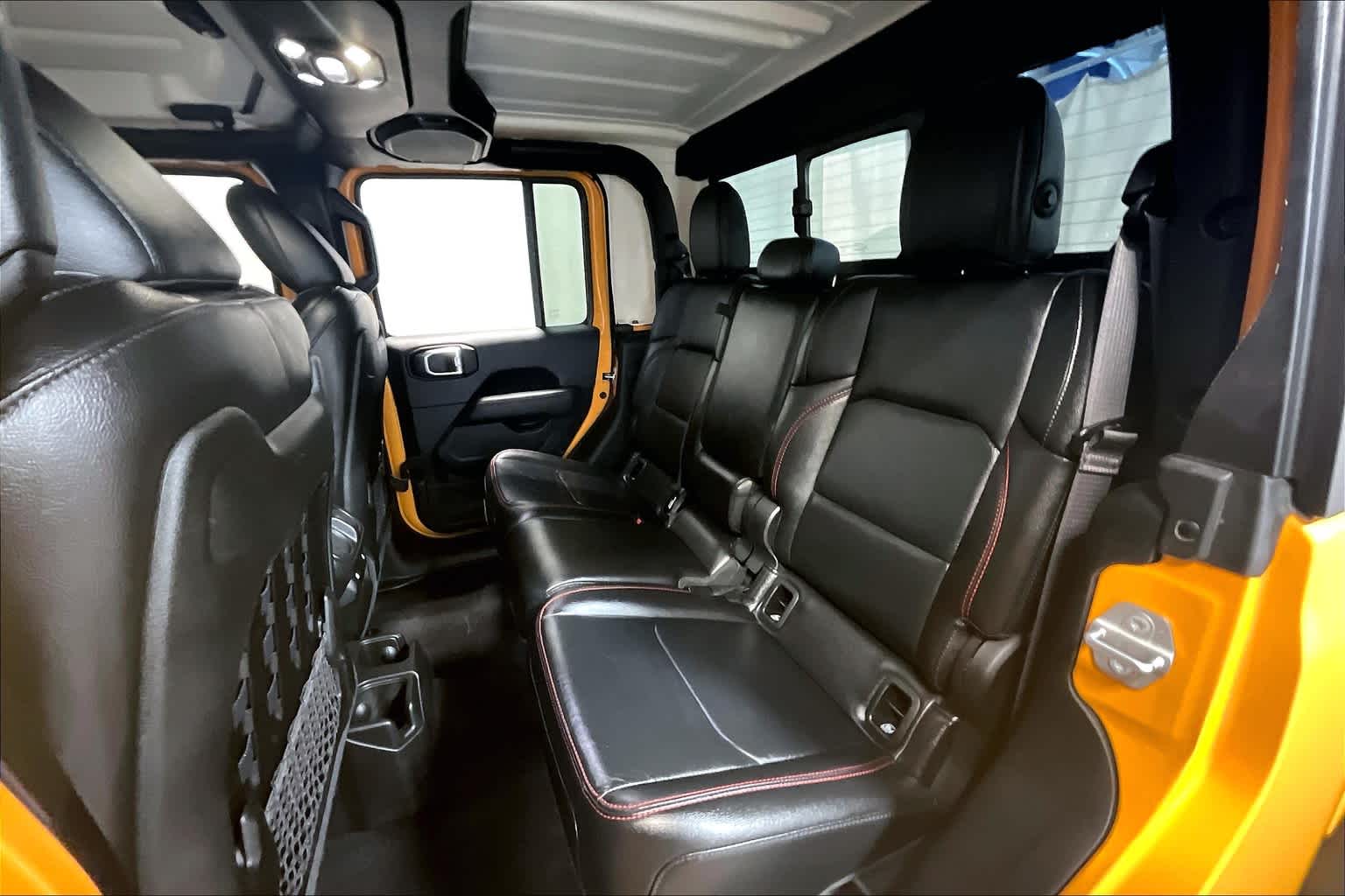 2021 Jeep Gladiator Rubicon - Photo 15