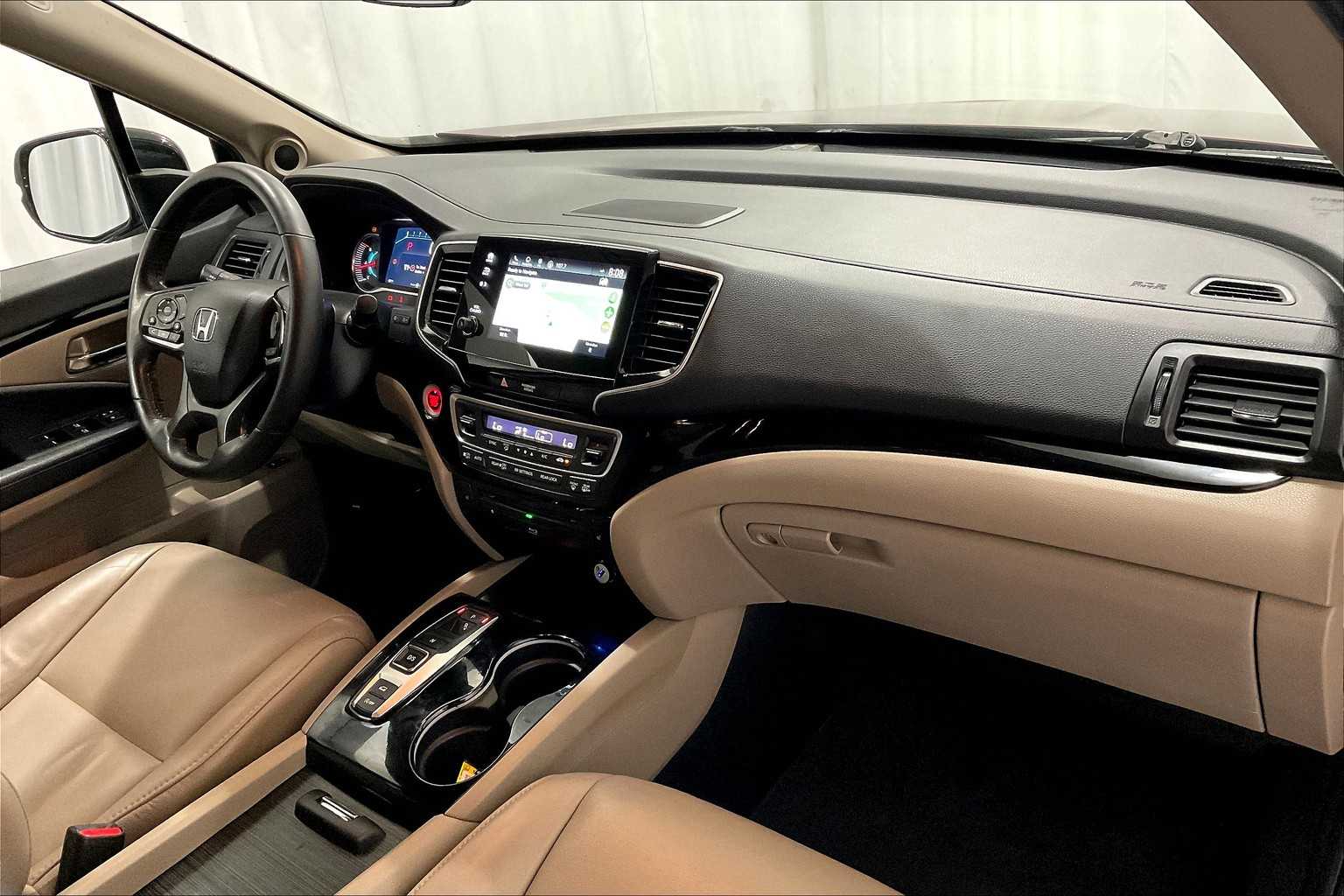 2020 Honda Pilot Touring 8-Passenger - Photo 14