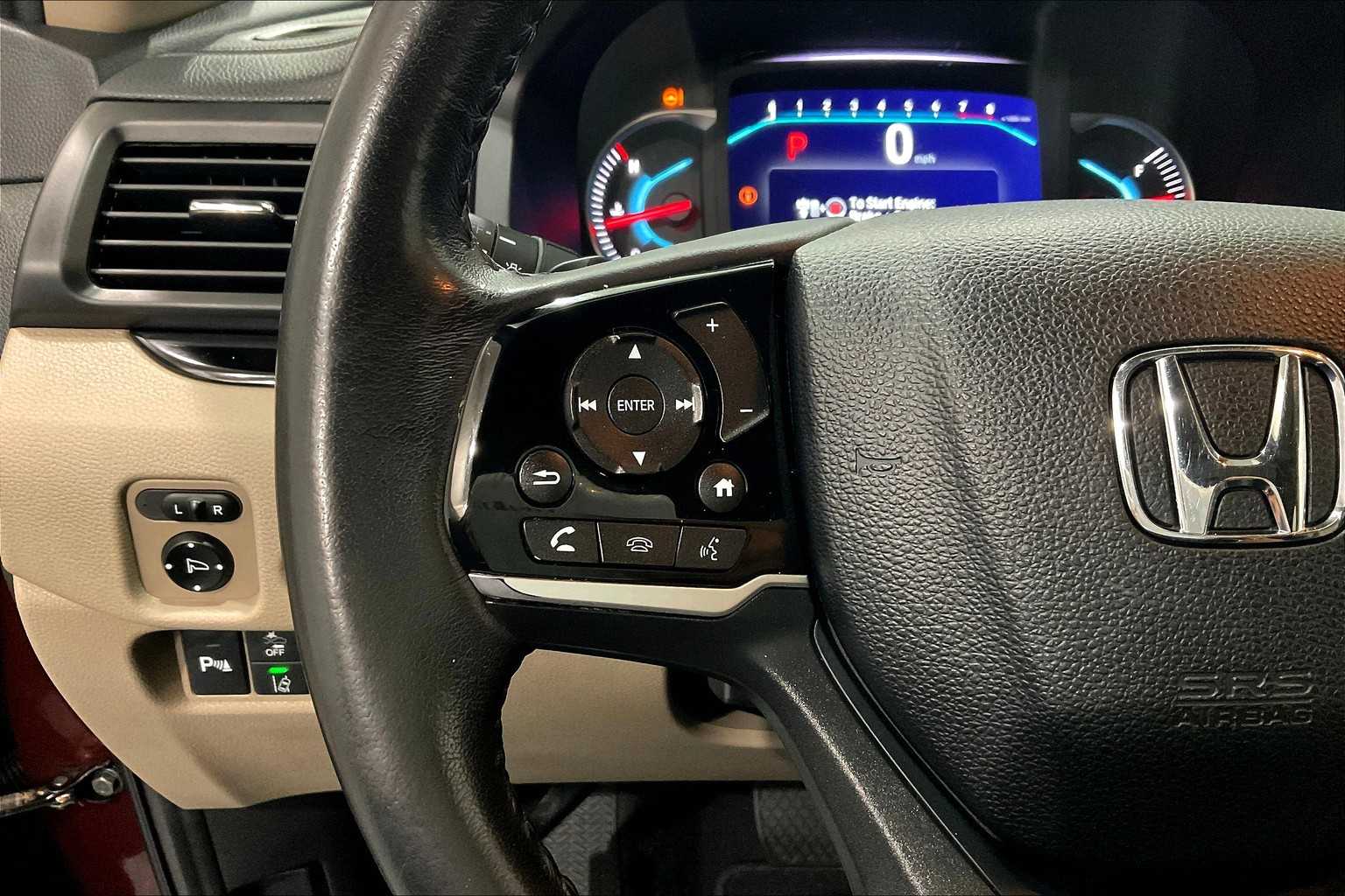 2020 Honda Pilot Touring 8-Passenger - Photo 24