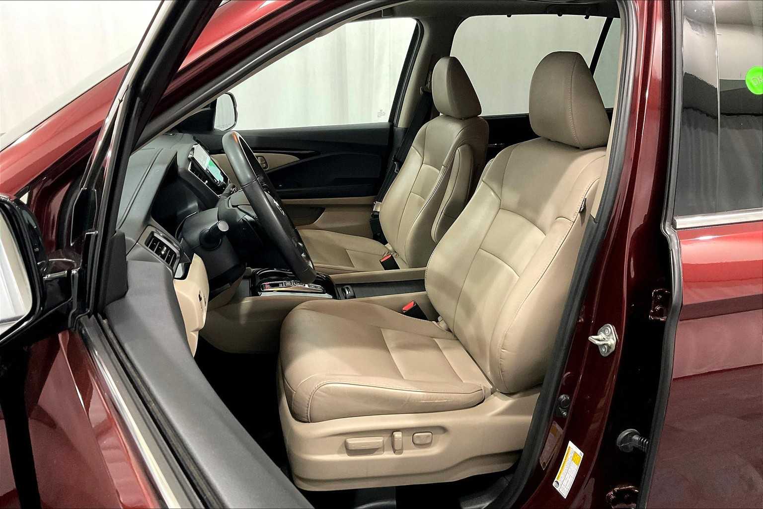 2020 Honda Pilot Touring 8-Passenger - Photo 10
