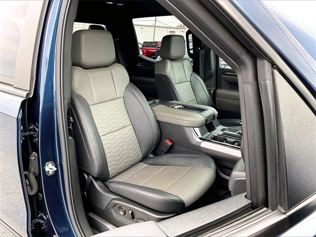 2022 Chevrolet Silverado 1500 ZR2 - Photo 11