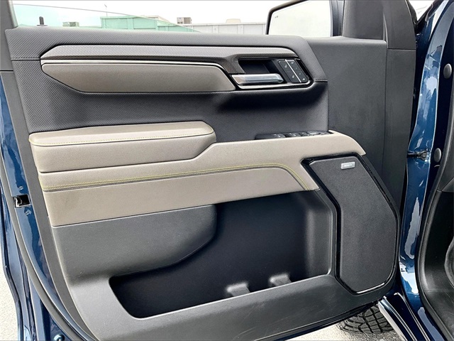 2022 Chevrolet Silverado 1500 ZR2 - Photo 9