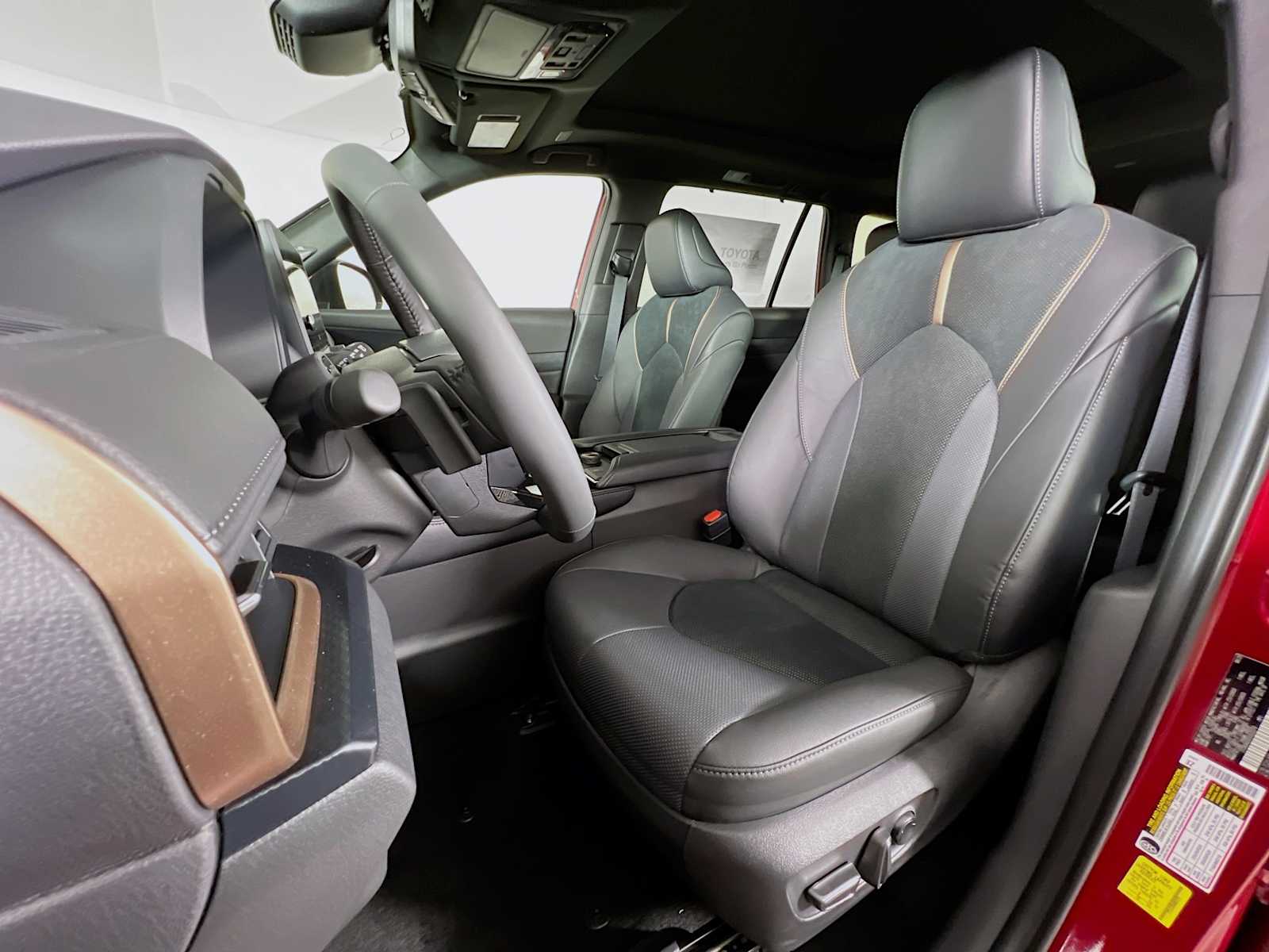 2025 Toyota Grand Highlander Hybrid MAX Platinum - Photo 12