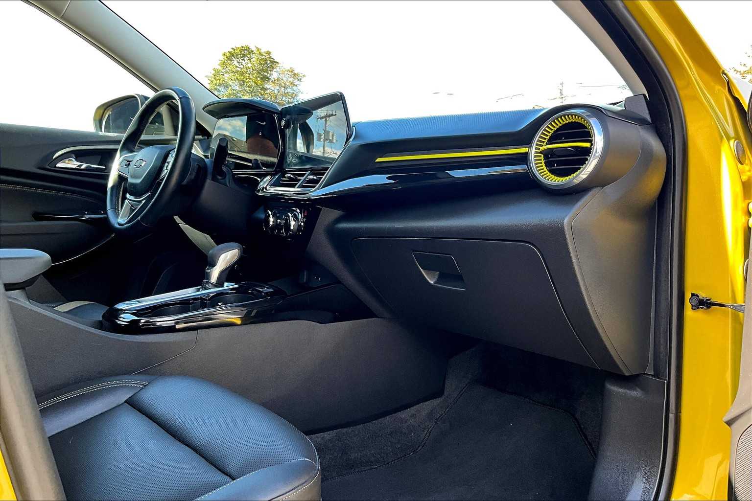 2024 Chevrolet Trax ACTIV - Photo 14