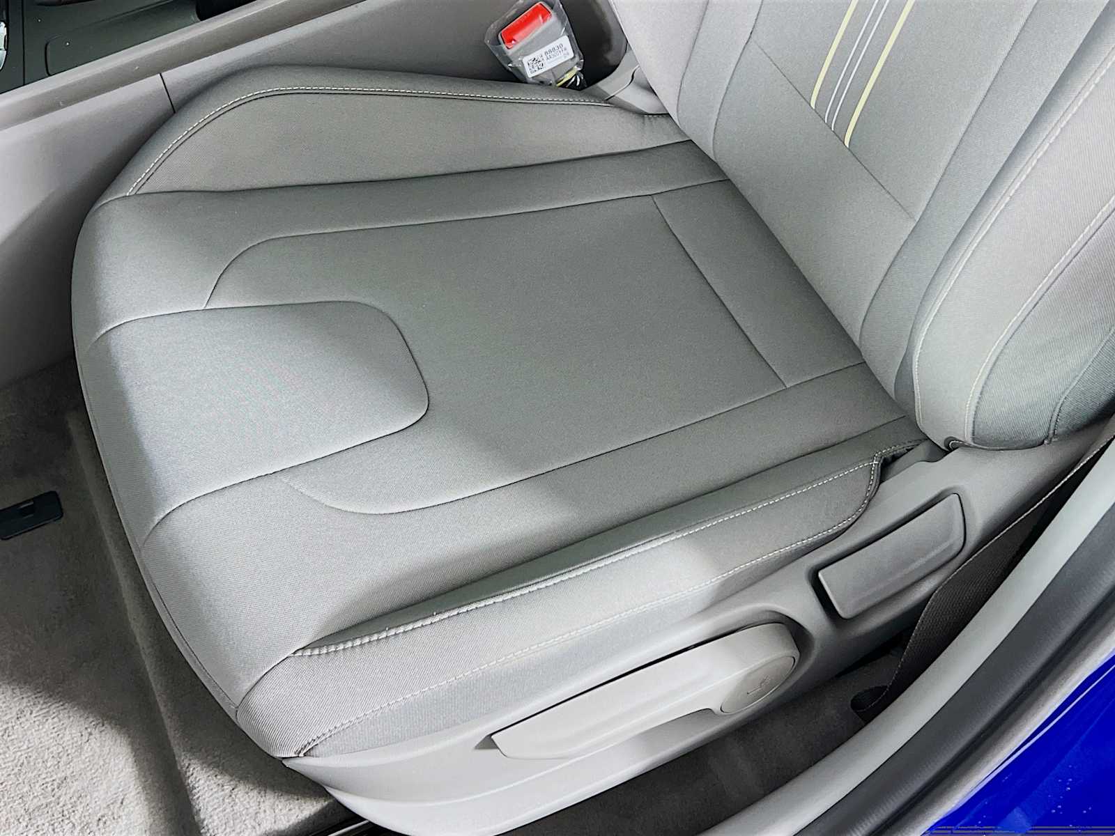 2025 Hyundai Elantra SEL Sport - Photo 16