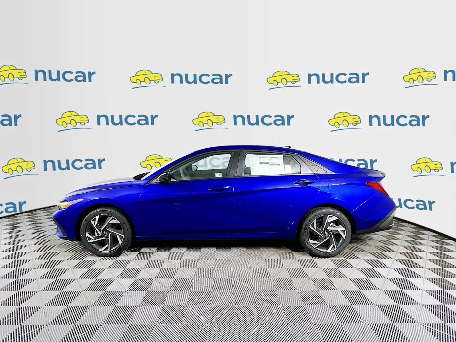 2025 Hyundai Elantra SEL Sport - Photo 3