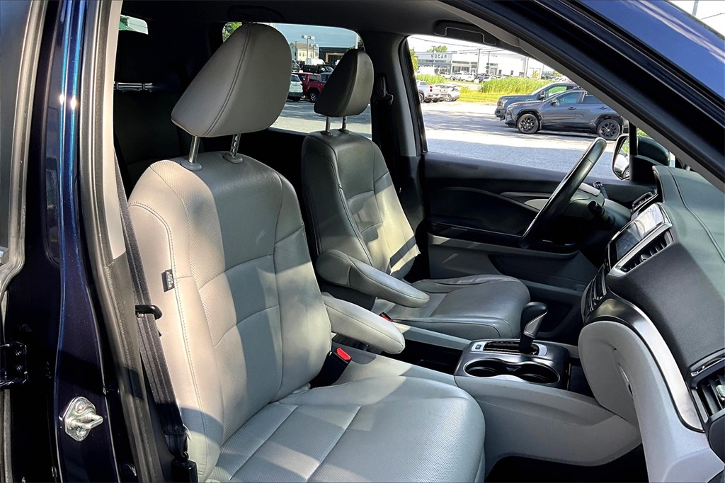2017 Honda Ridgeline RTL-T - Photo 11