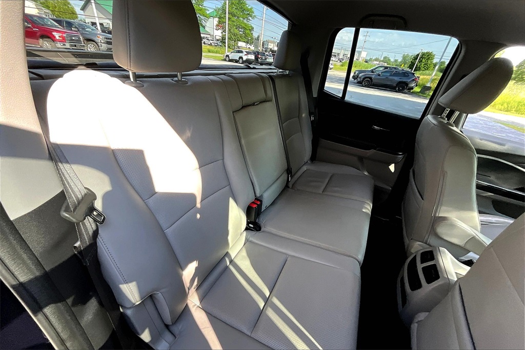 2017 Honda Ridgeline RTL-T - Photo 16